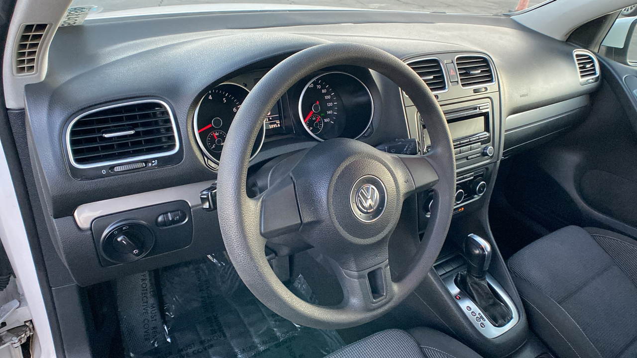 2012 Volkswagen Golf 2.5L 16