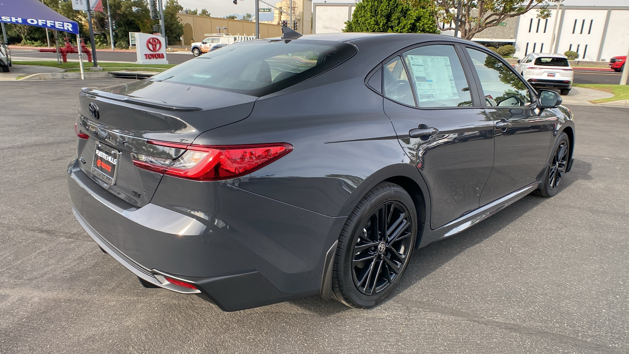 2025 TOYOTA Camry SE 3