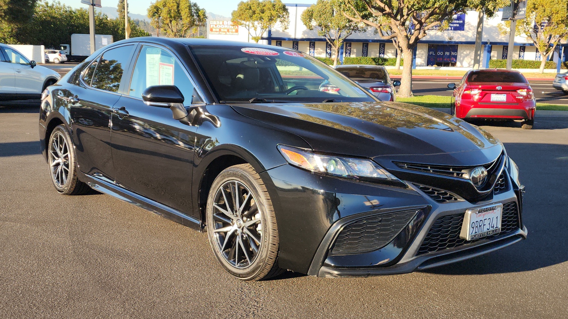 2022 Toyota Camry SE 1