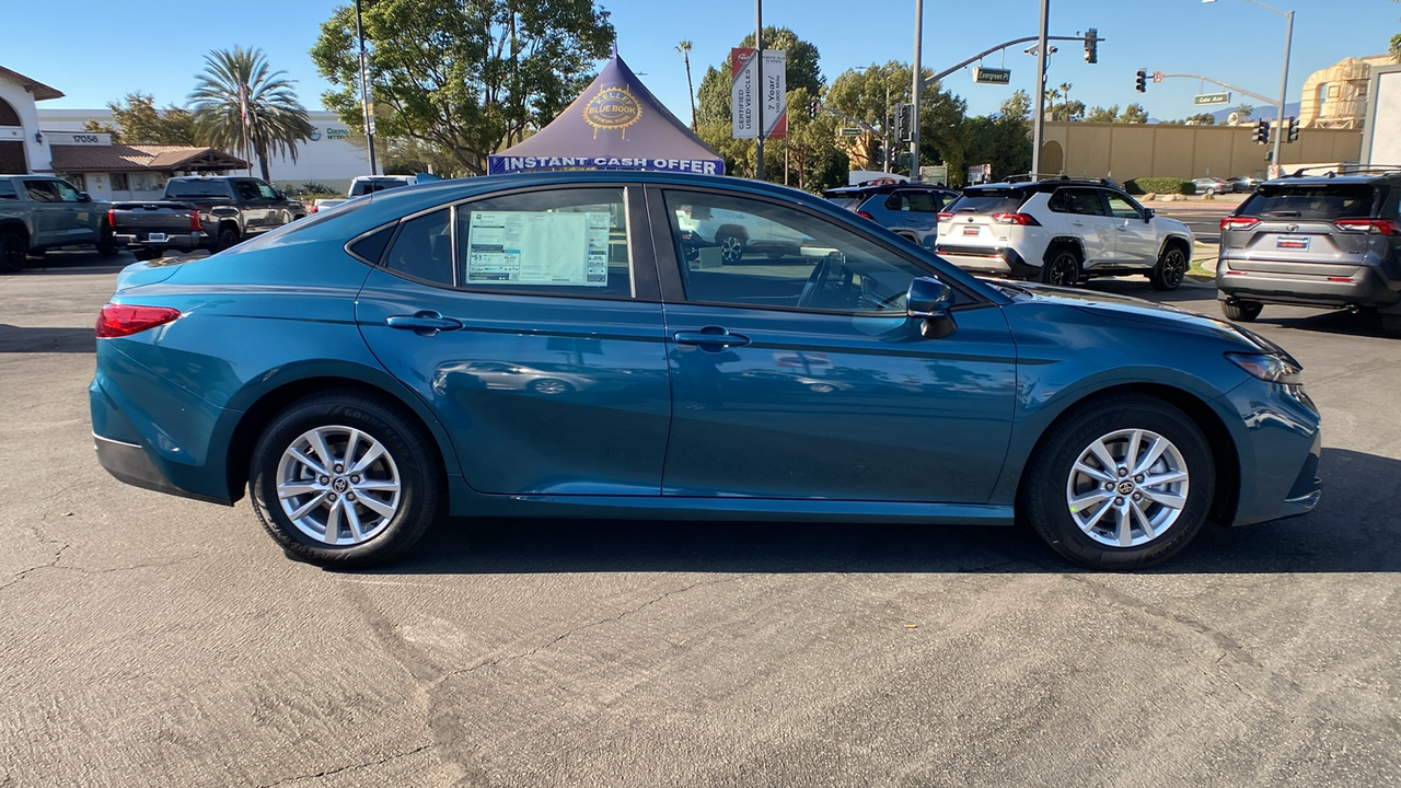 2025 TOYOTA Camry LE 2