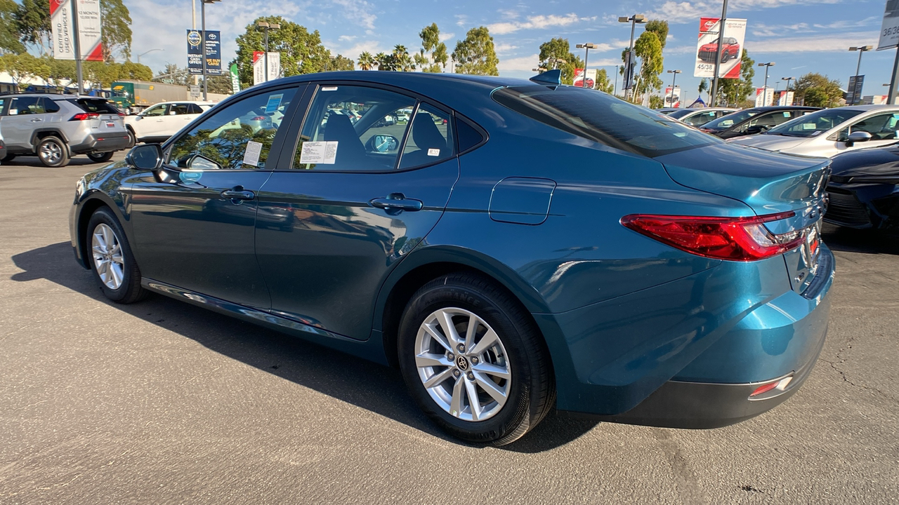 2025 TOYOTA Camry LE 5