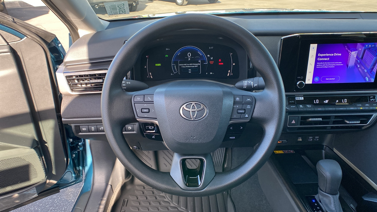 2025 TOYOTA Camry LE 13