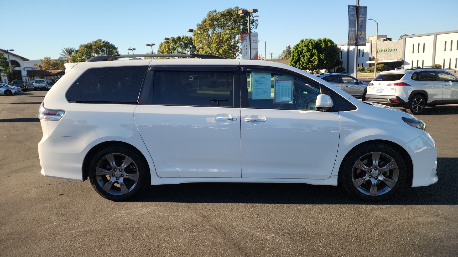 2015 Toyota Sienna SE Premium 2