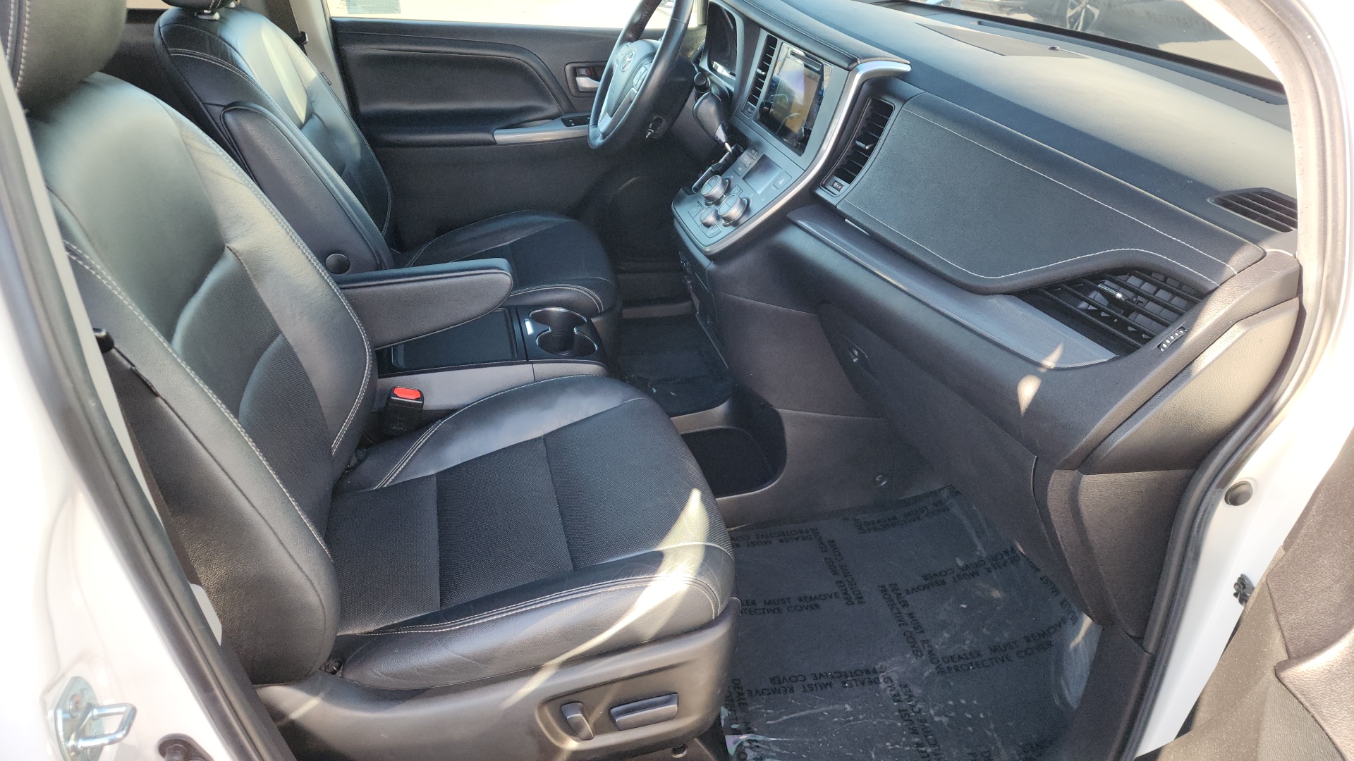 2015 Toyota Sienna SE Premium 20