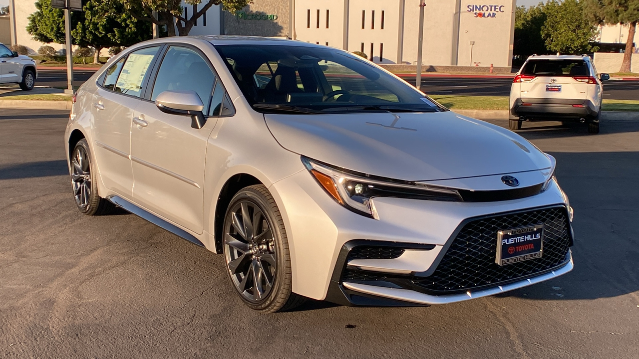 2025 TOYOTA Corolla Hybrid SE 1