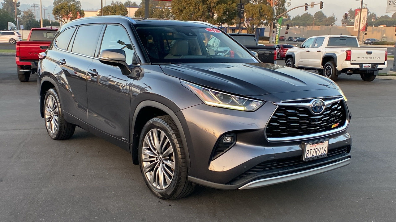 2021 Toyota Highlander Hybrid Platinum 1