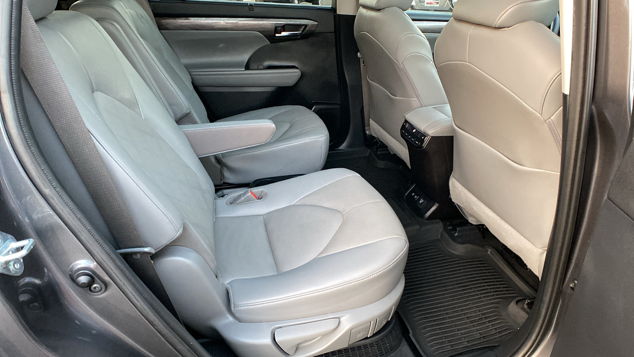 2021 Toyota Highlander Hybrid Platinum 19