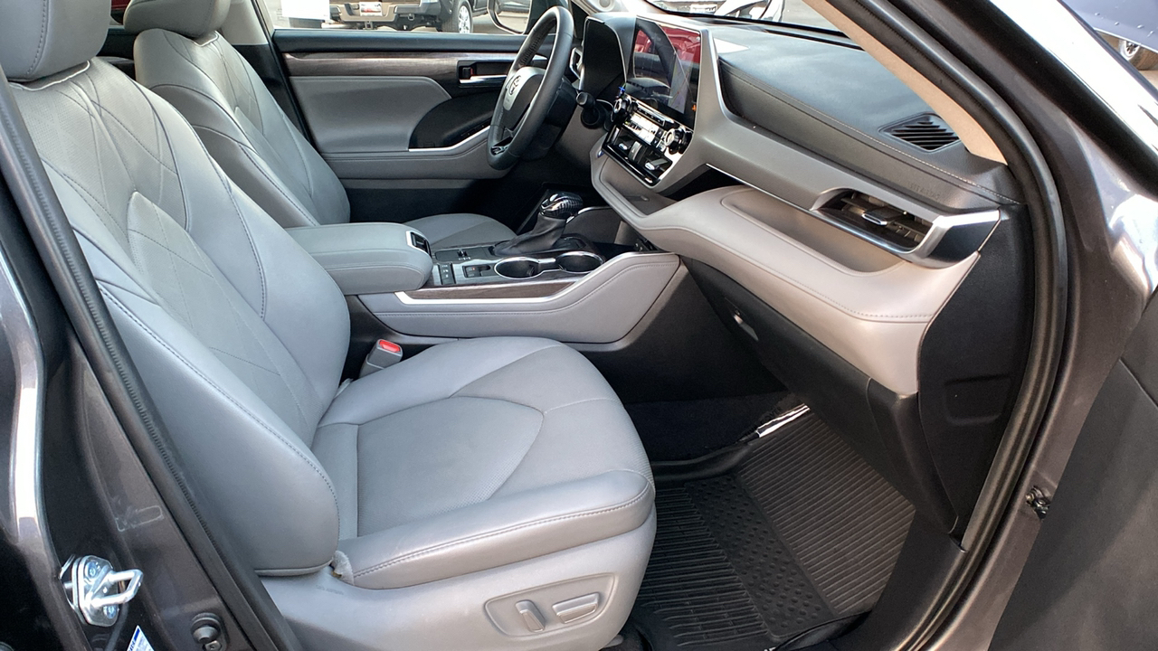 2021 Toyota Highlander Hybrid Platinum 20