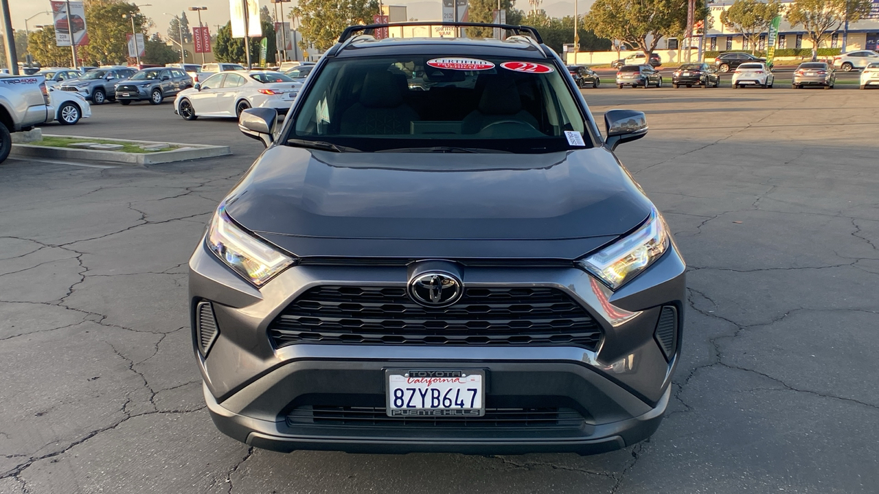 2022 Toyota RAV4 XLE 8