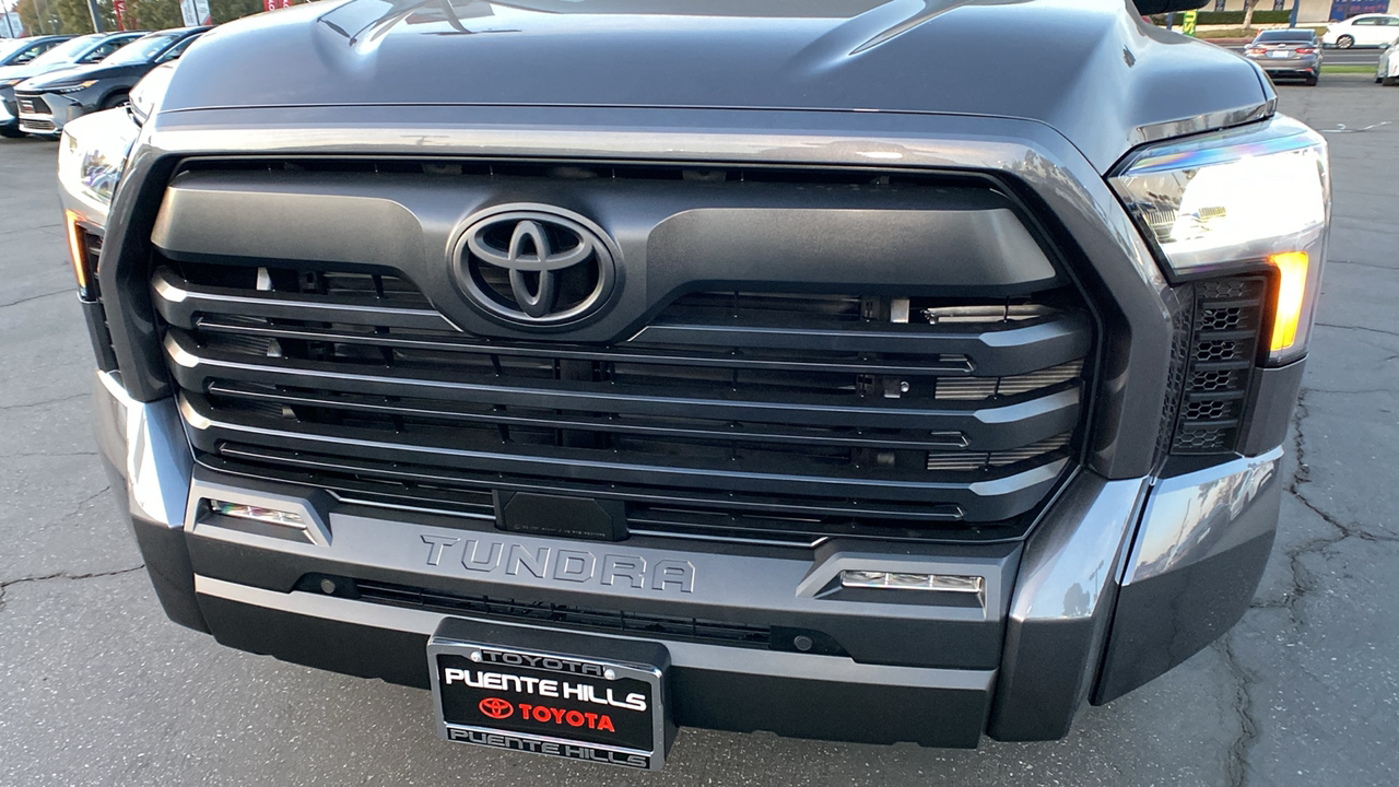 2025 TOYOTA Tundra SR5 32