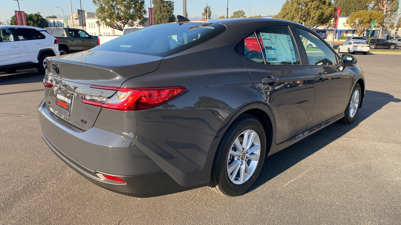 2025 TOYOTA Camry LE 3