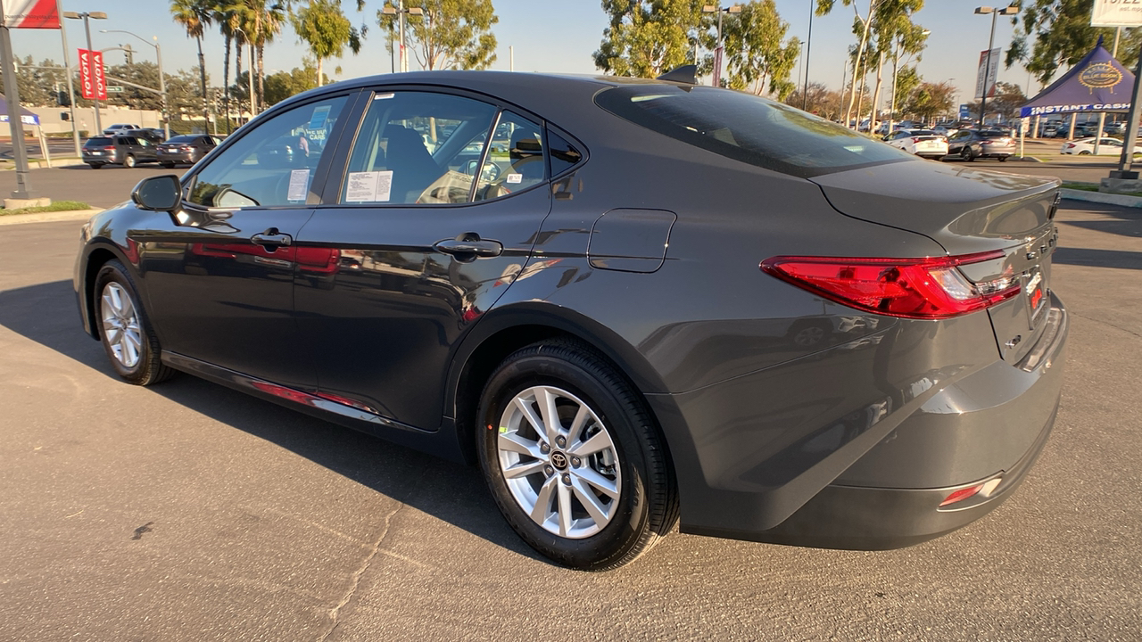 2025 TOYOTA Camry LE 5