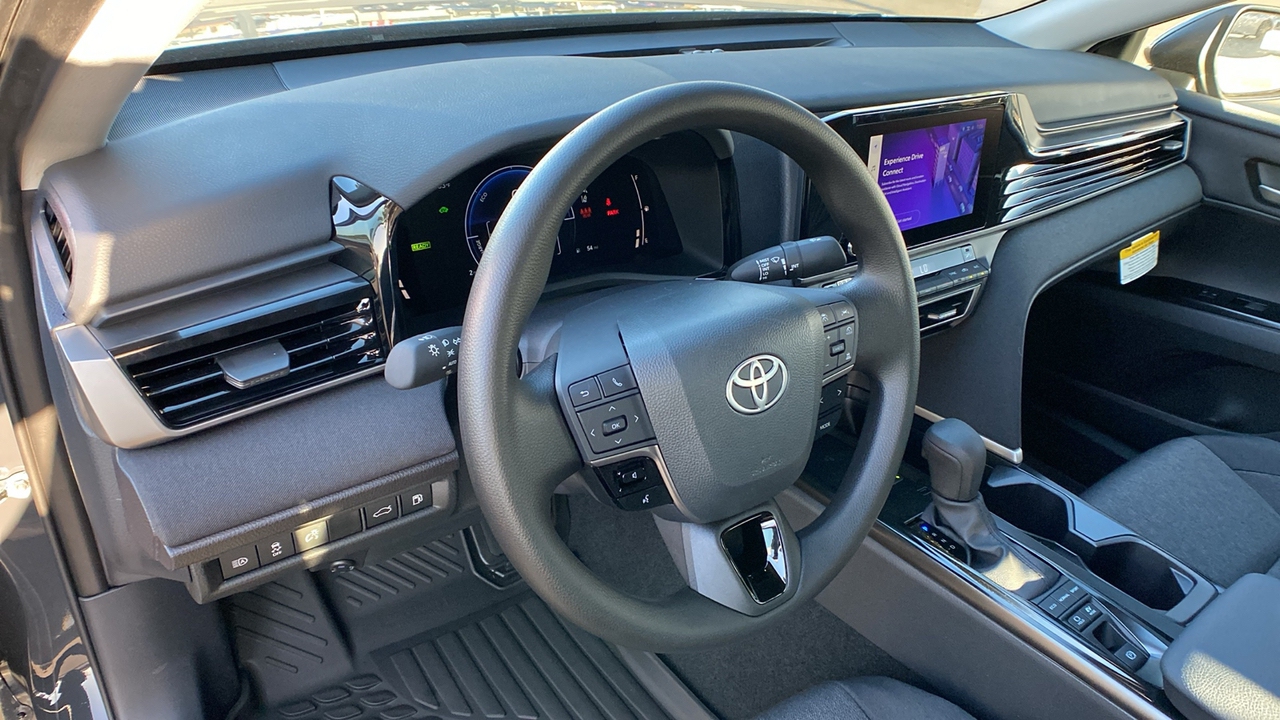 2025 TOYOTA Camry LE 16