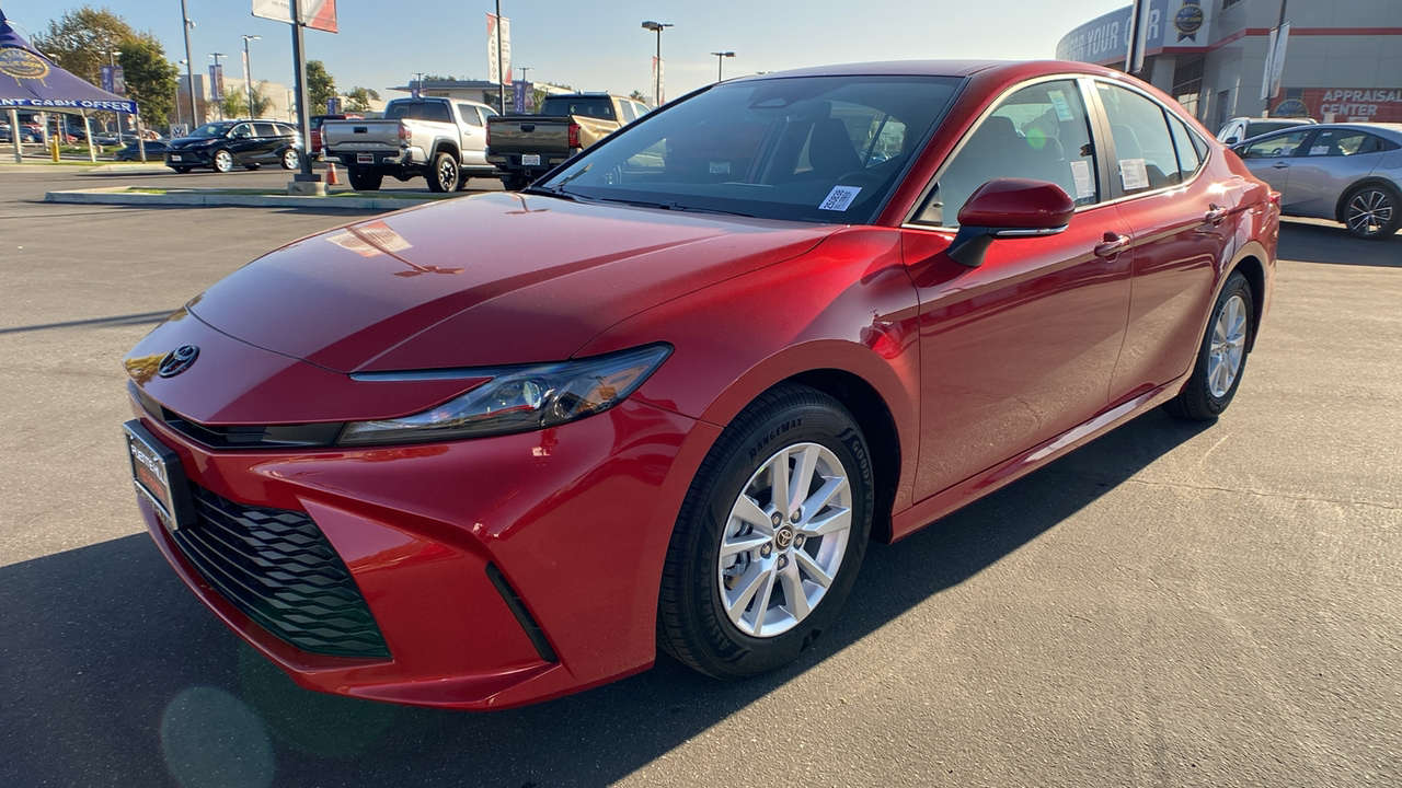 2025 TOYOTA Camry LE 7