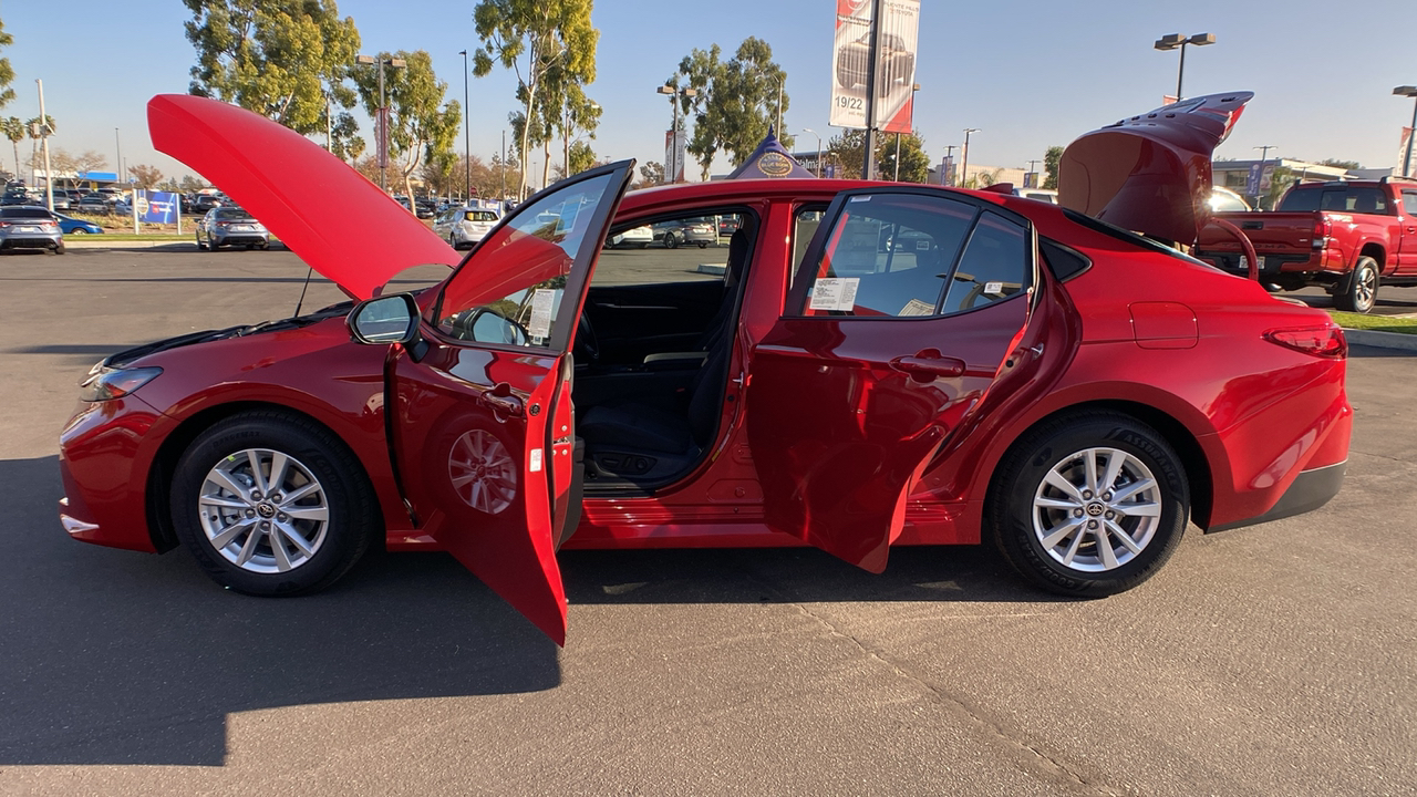 2025 TOYOTA Camry LE 11