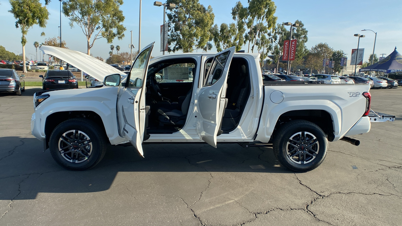 2025 TOYOTA Tacoma TRD Sport 11