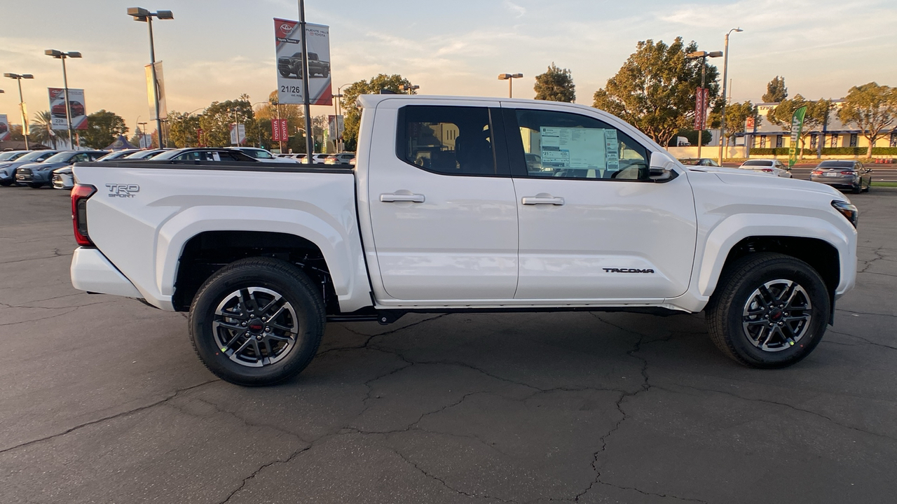 2025 TOYOTA Tacoma TRD Sport 2