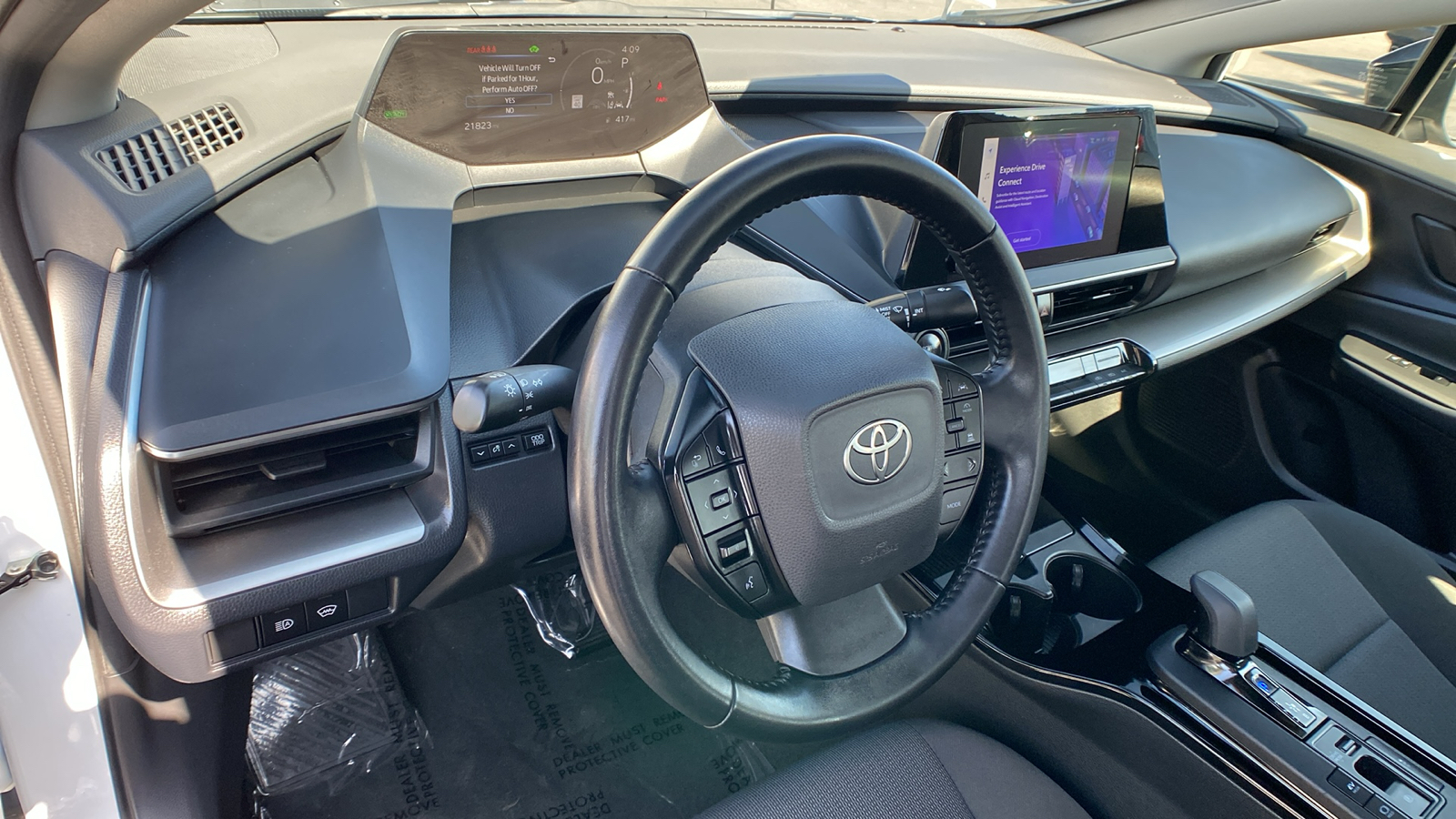2023 Toyota Prius LE 16