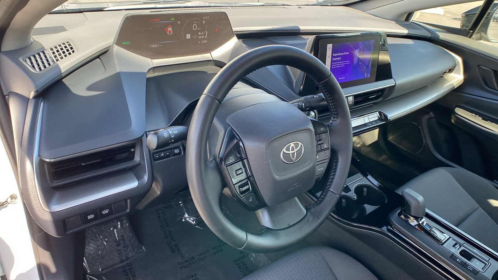 2024 Toyota Prius LE 16