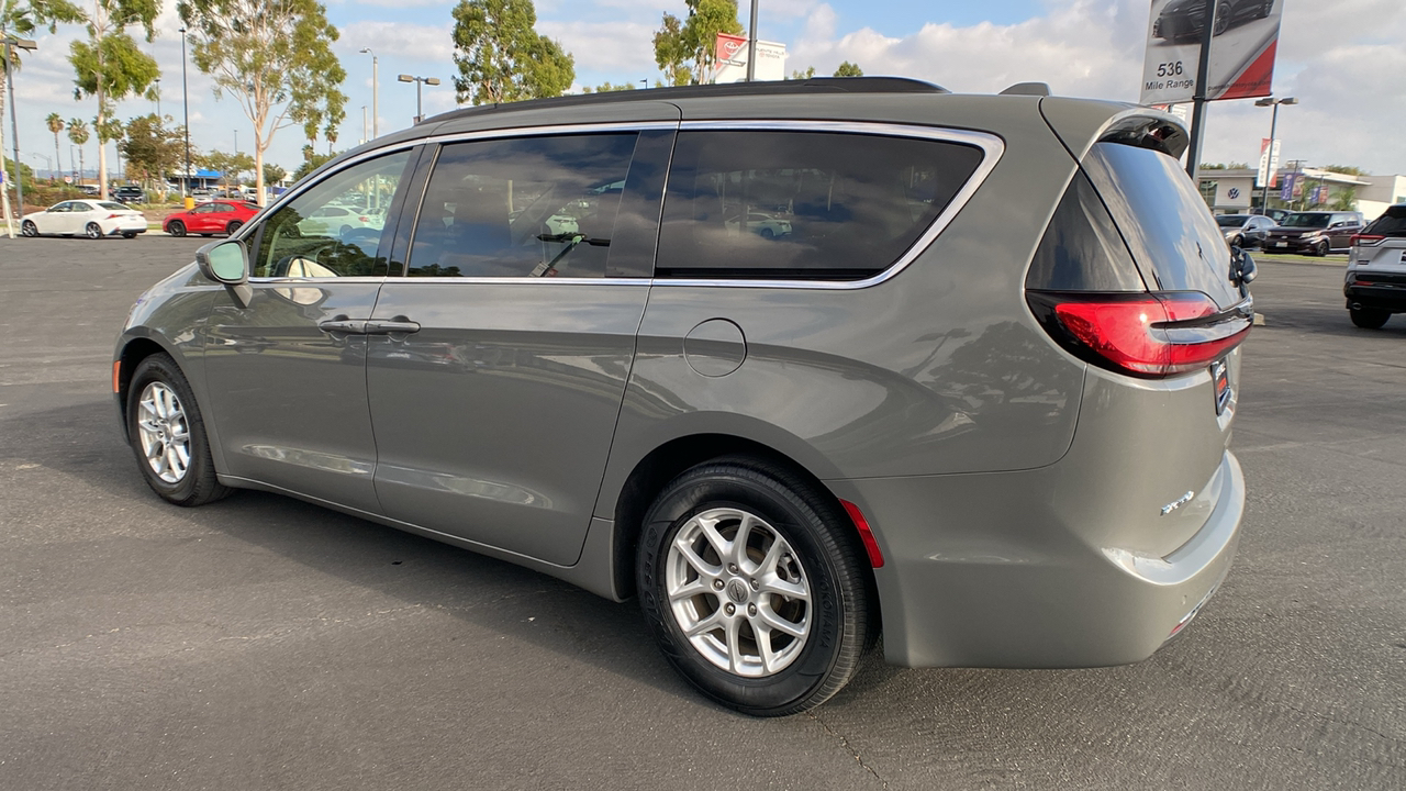 2022 Chrysler Pacifica Touring L 5