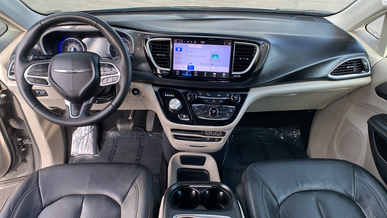 2022 Chrysler Pacifica Touring L 28