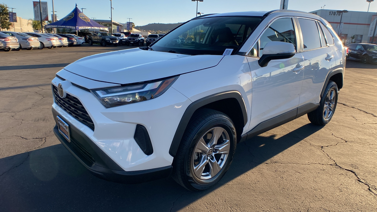 2022 Toyota RAV4 XLE 7