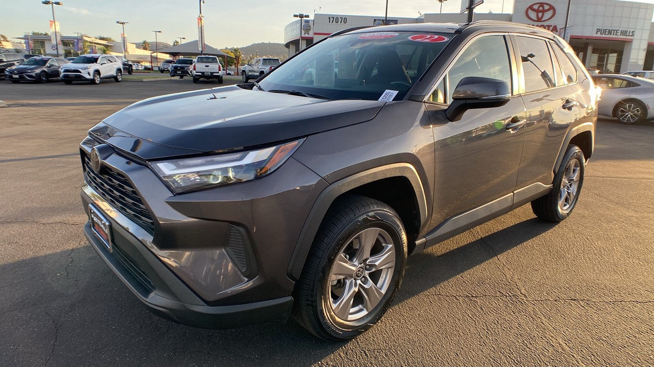 2022 Toyota RAV4 XLE 7