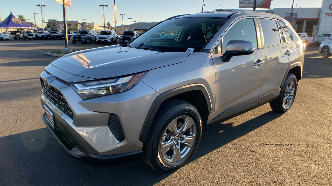 2022 Toyota RAV4 XLE 7