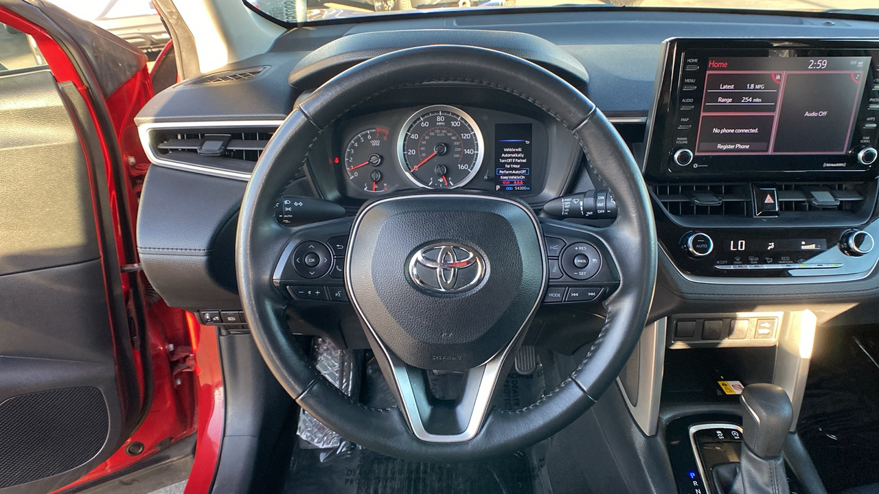 2022 Toyota Corolla Cross LE 13