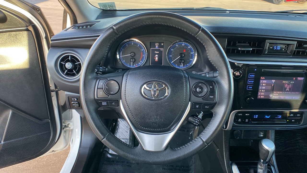 2018 Toyota Corolla SE 13