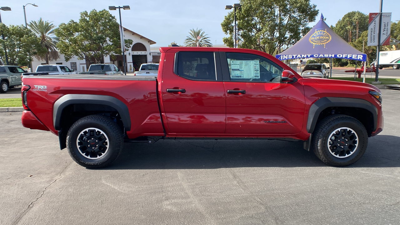 2024 TOYOTA Tacoma TRD Off-Road 2