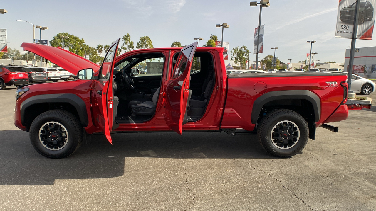 2024 TOYOTA Tacoma TRD Off-Road 11