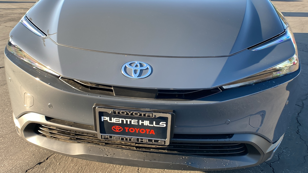 2024 Toyota Prius  32