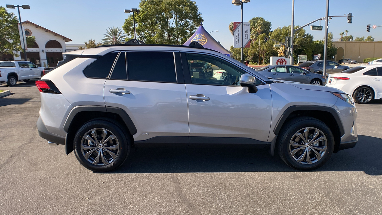 2024 TOYOTA RAV4 Hybrid XLE Premium 2