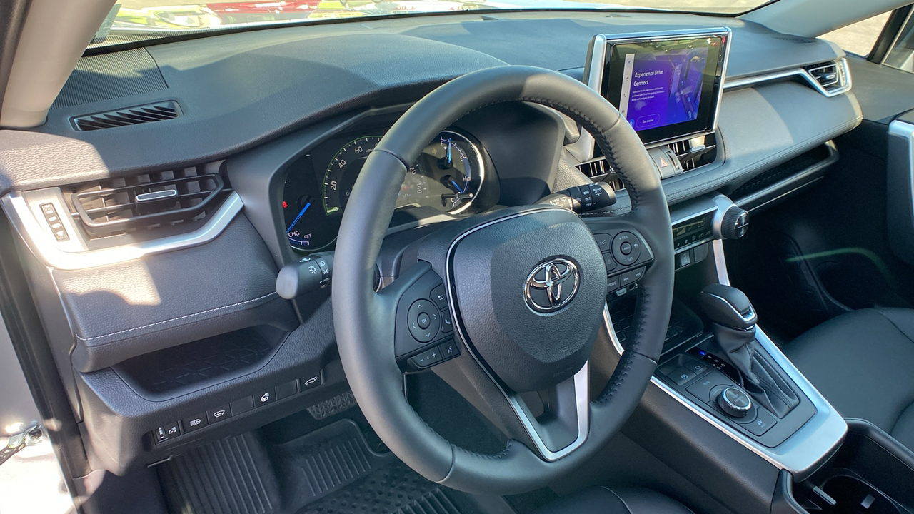 2024 TOYOTA RAV4 Hybrid XLE Premium 16