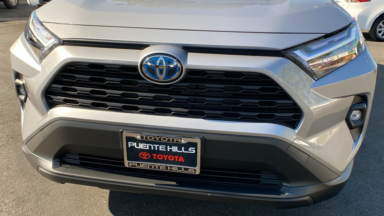 2024 TOYOTA RAV4 Hybrid XLE Premium 33