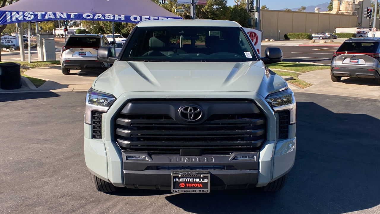 2025 TOYOTA Tundra SR5 8