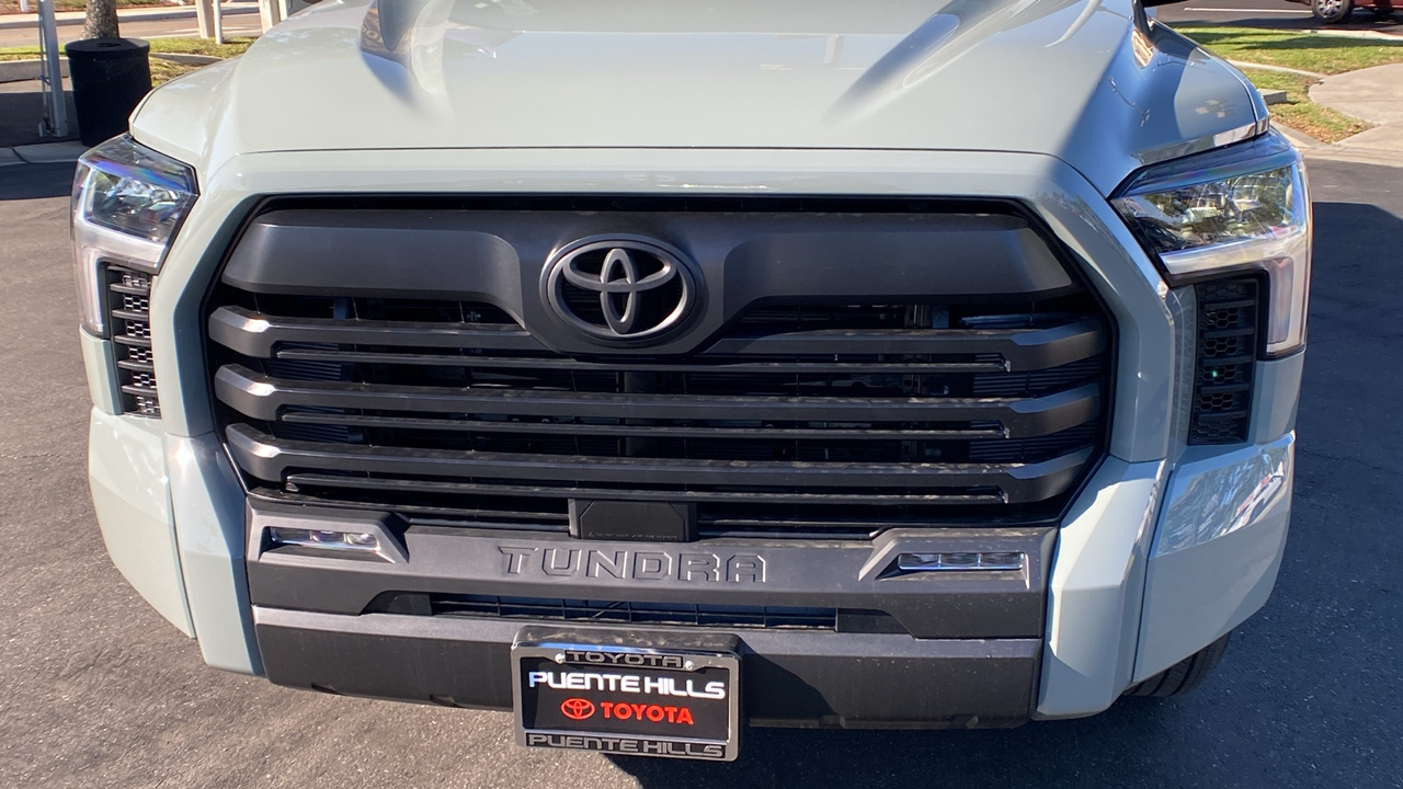 2025 TOYOTA Tundra SR5 32