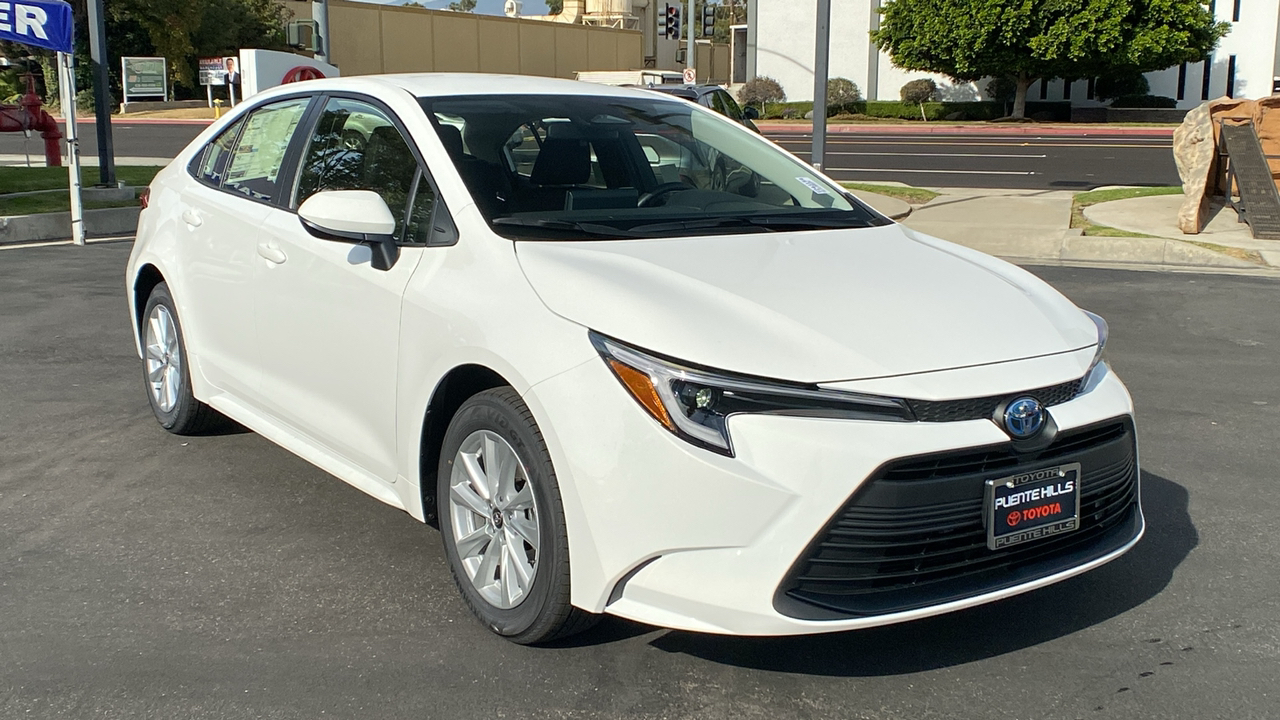 2025 TOYOTA Corolla Hybrid LE 1