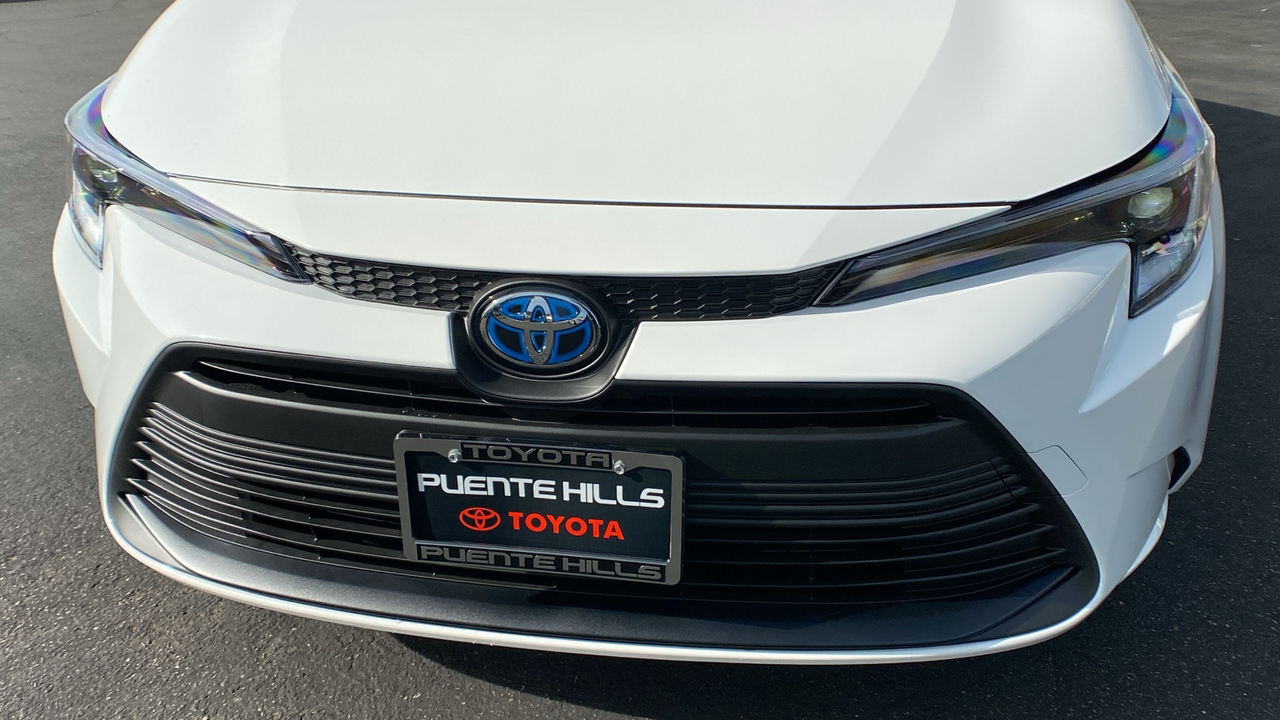 2025 TOYOTA Corolla Hybrid LE 32