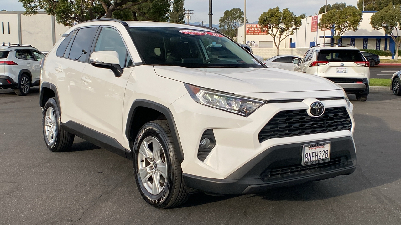 2020 Toyota RAV4 XLE 1