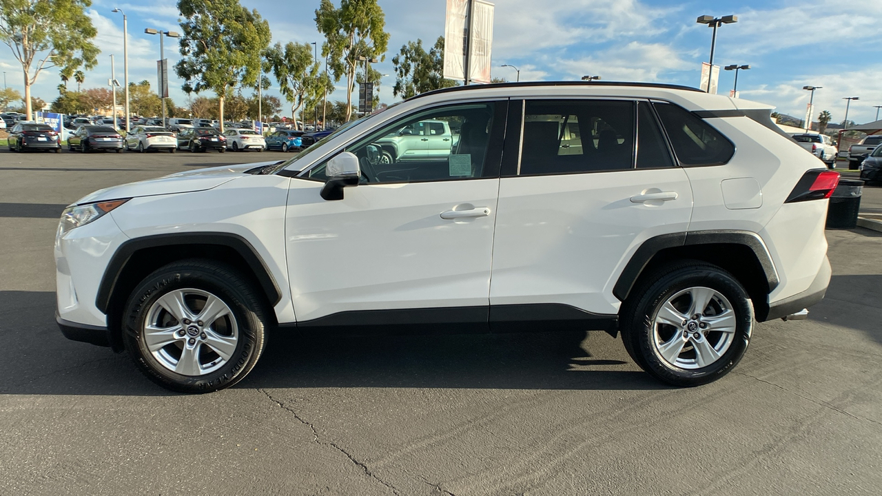 2020 Toyota RAV4 XLE 6