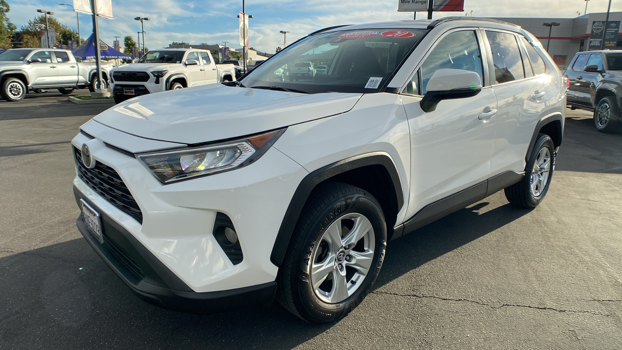 2020 Toyota RAV4 XLE 7