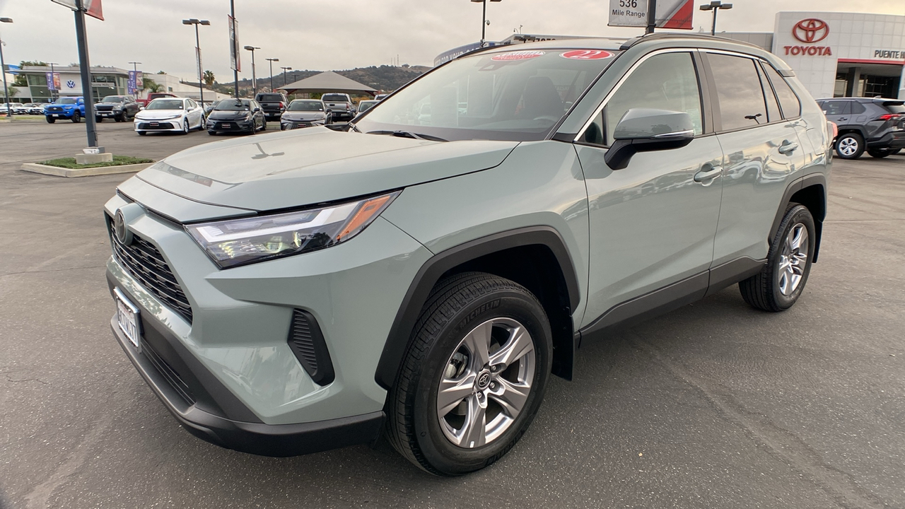 2022 Toyota RAV4 XLE 7