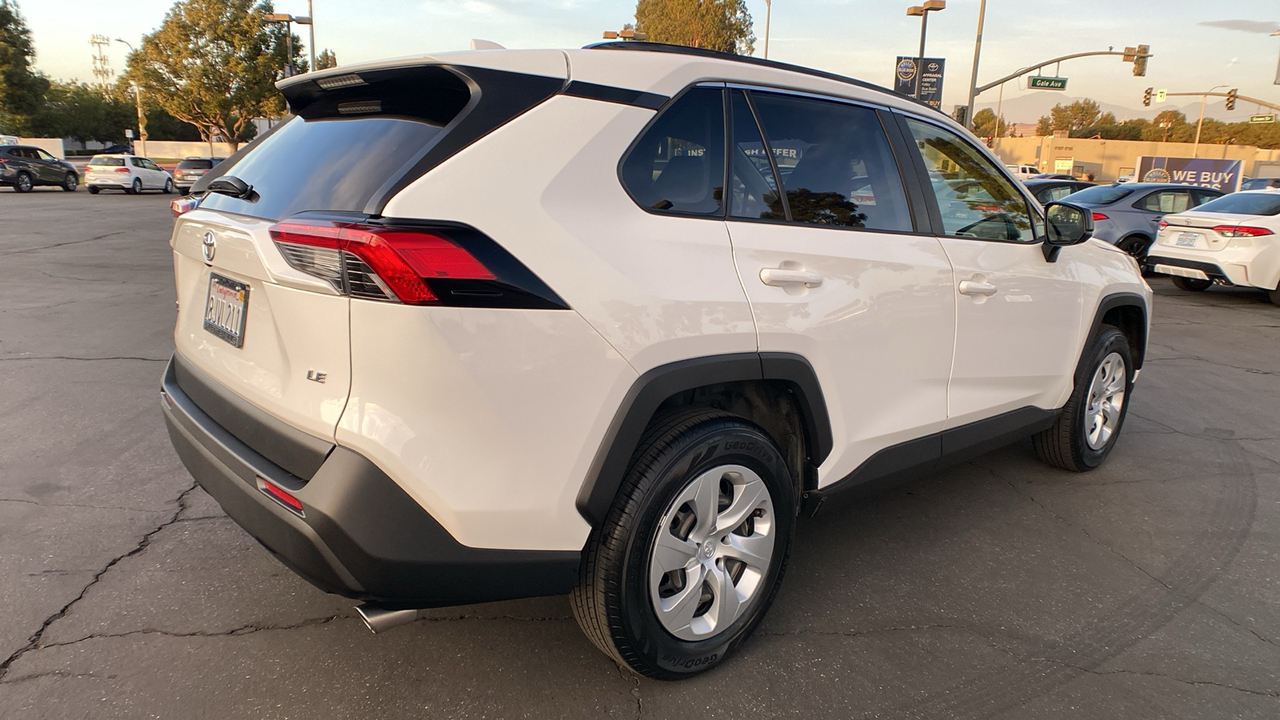 2019 Toyota RAV4 LE 3