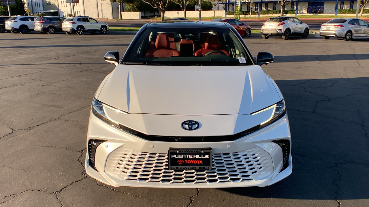 2025 Toyota Camry  8