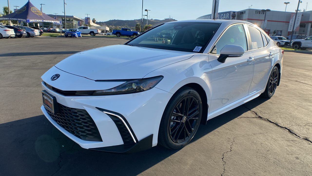 2025 Toyota Camry  7