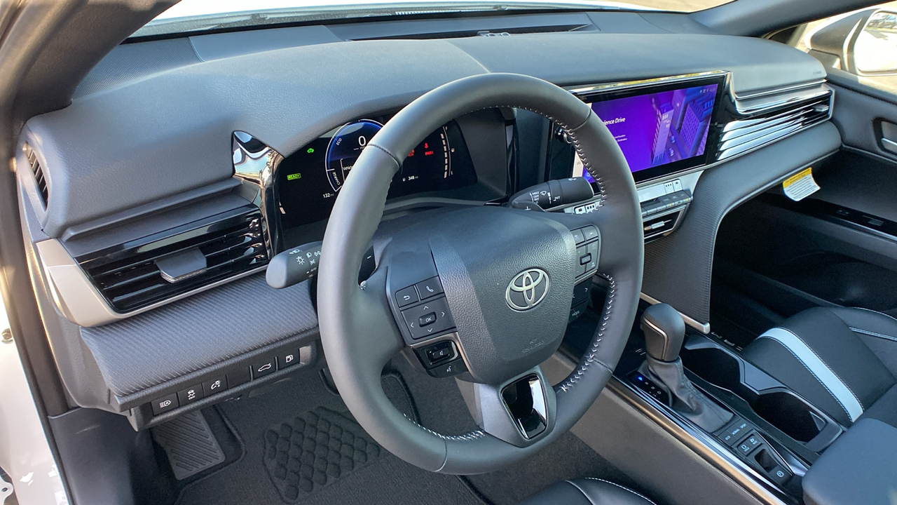 2025 Toyota Camry  16