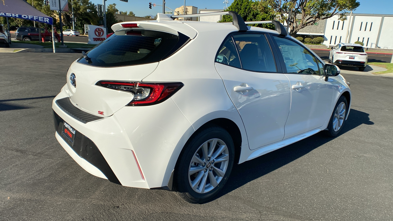 2025 TOYOTA Corolla Hatchback SE 3