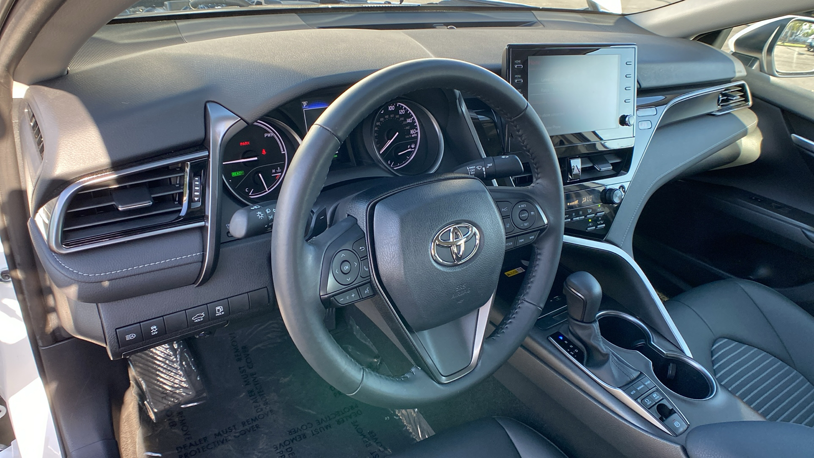 2024 Toyota Camry Hybrid SE 16